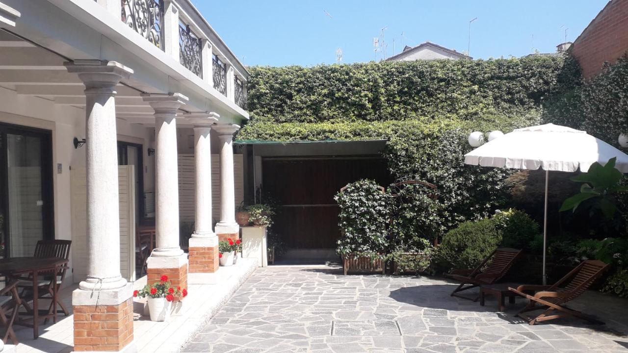 Casa Di Carlo Goldoni - Dimora Storica Bed & Breakfast Chioggia Exterior photo